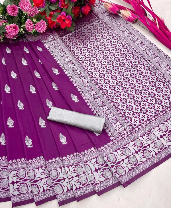 Magenta_Woven_Banarasi_Jacquard_Saree_(Magenta)
